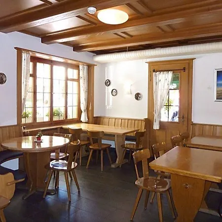 Mini-hôtel Rebstock 3*