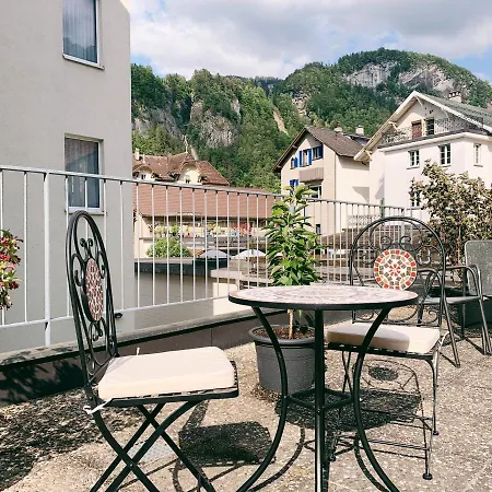 Rebstock Mini-hôtel 3*